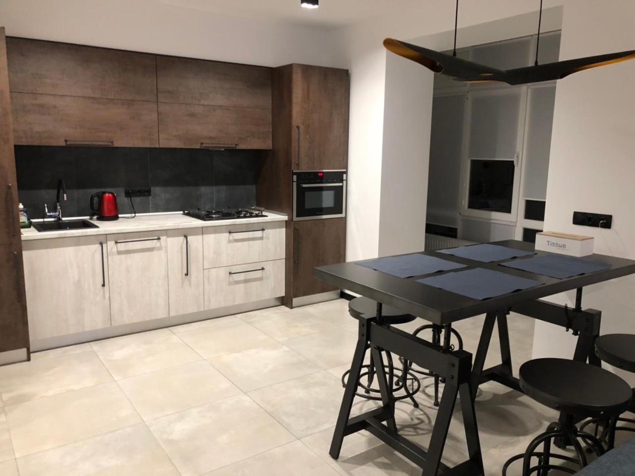 Apartment イヴァーノ＝フランキーウシク エクステリア 写真